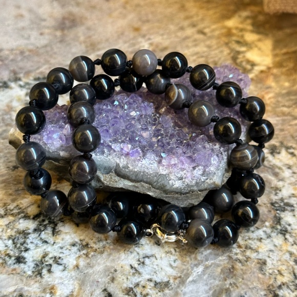 Natural Black Agate Stone Bead Necklace - Picture 5 of 10